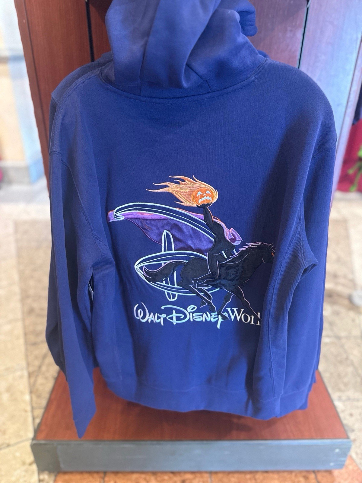Disney Parks 2026 WDW Headless Horseman Hoodie Halloween Size XXL New