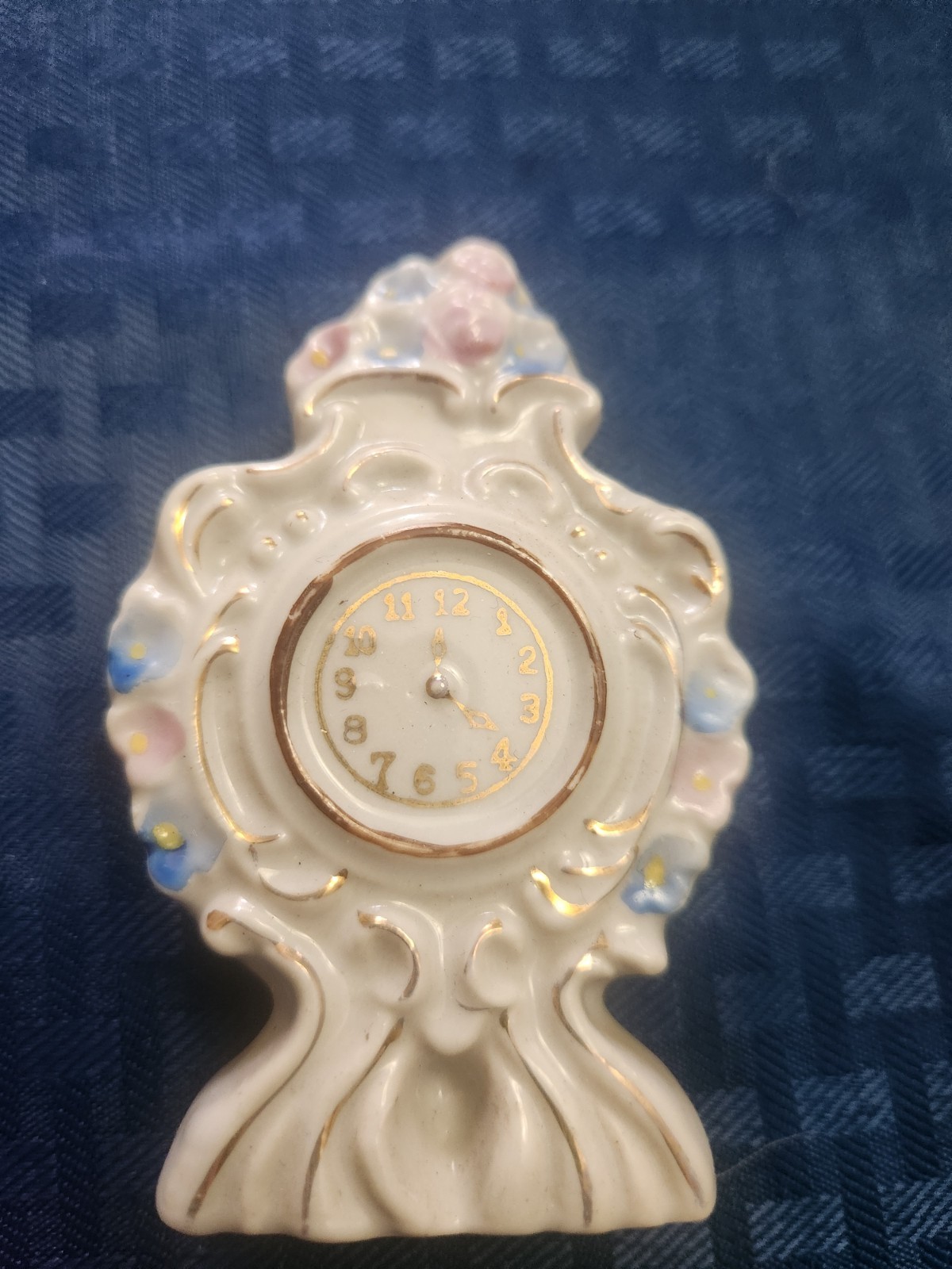 Mantel Clock Mini Ceramic Porcelain Figurine Occupied Japan 3” H Vintage H Cato