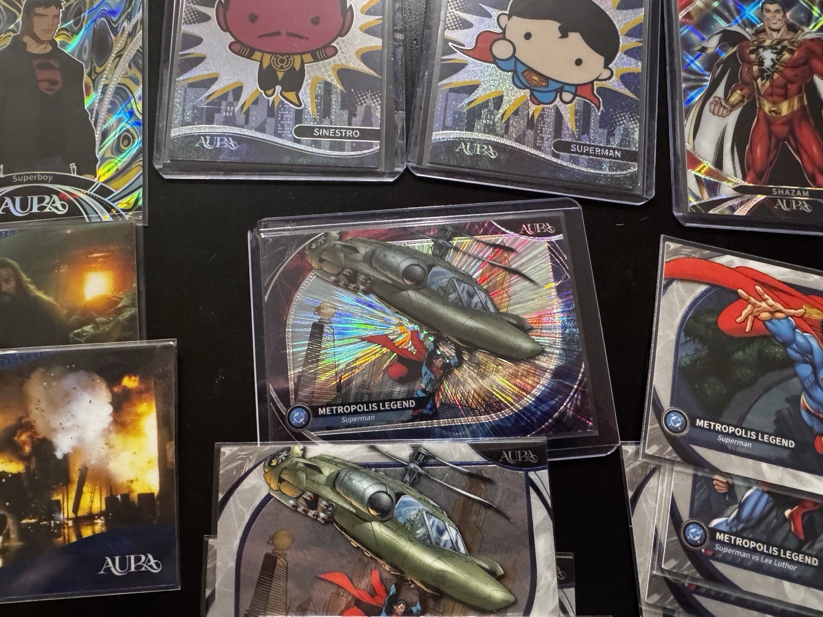 Lot Of DC Comic Trading cards (200+, 12 Serial Numbered) Some Duplicates In Base