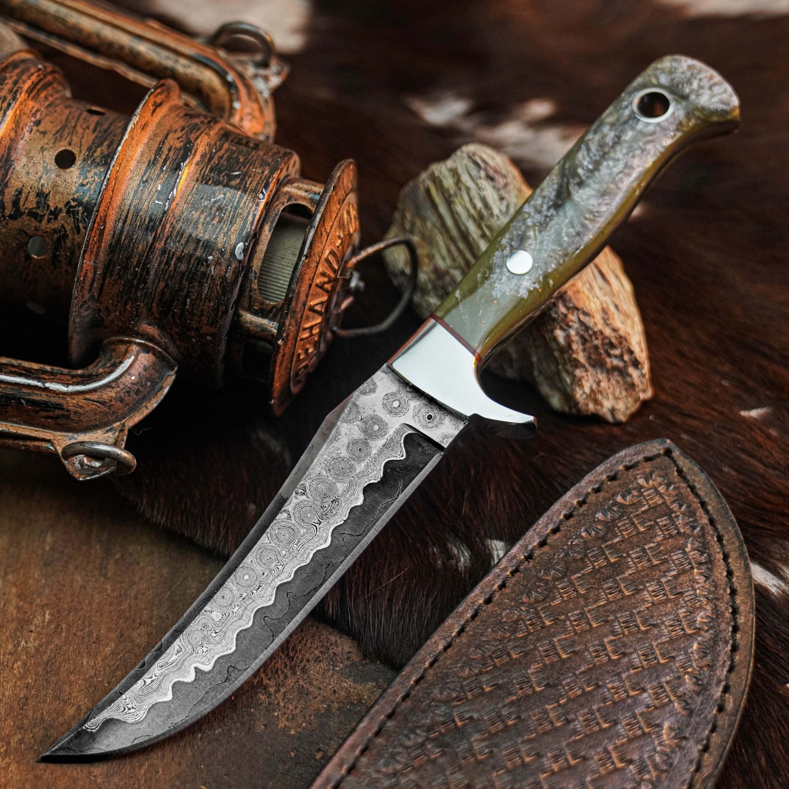 8.9″ inch Handmade Damascus Hunting Knife Full Tang Wood Handle Leather Sheath