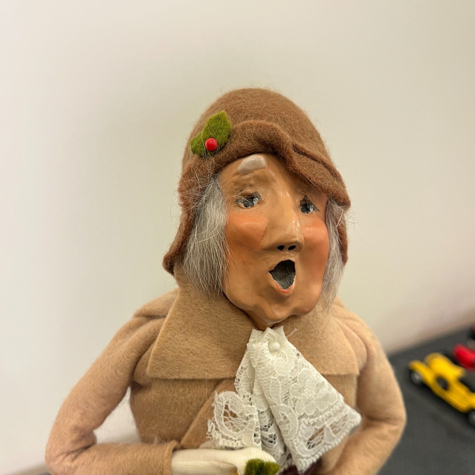 Byers Choice Caroler Elderly Man Holding Bell, Tan Coat, Lace, 1988 NEW