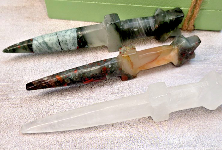 African Bloodstone Crystal Dagger Knife Carving 5 Inch Display