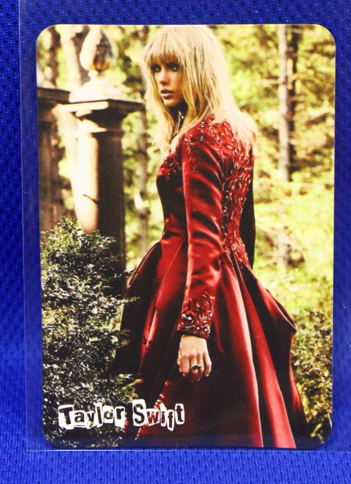 ca. 2012/13 YES! Magazine (Hong Kong) Taylor Swift