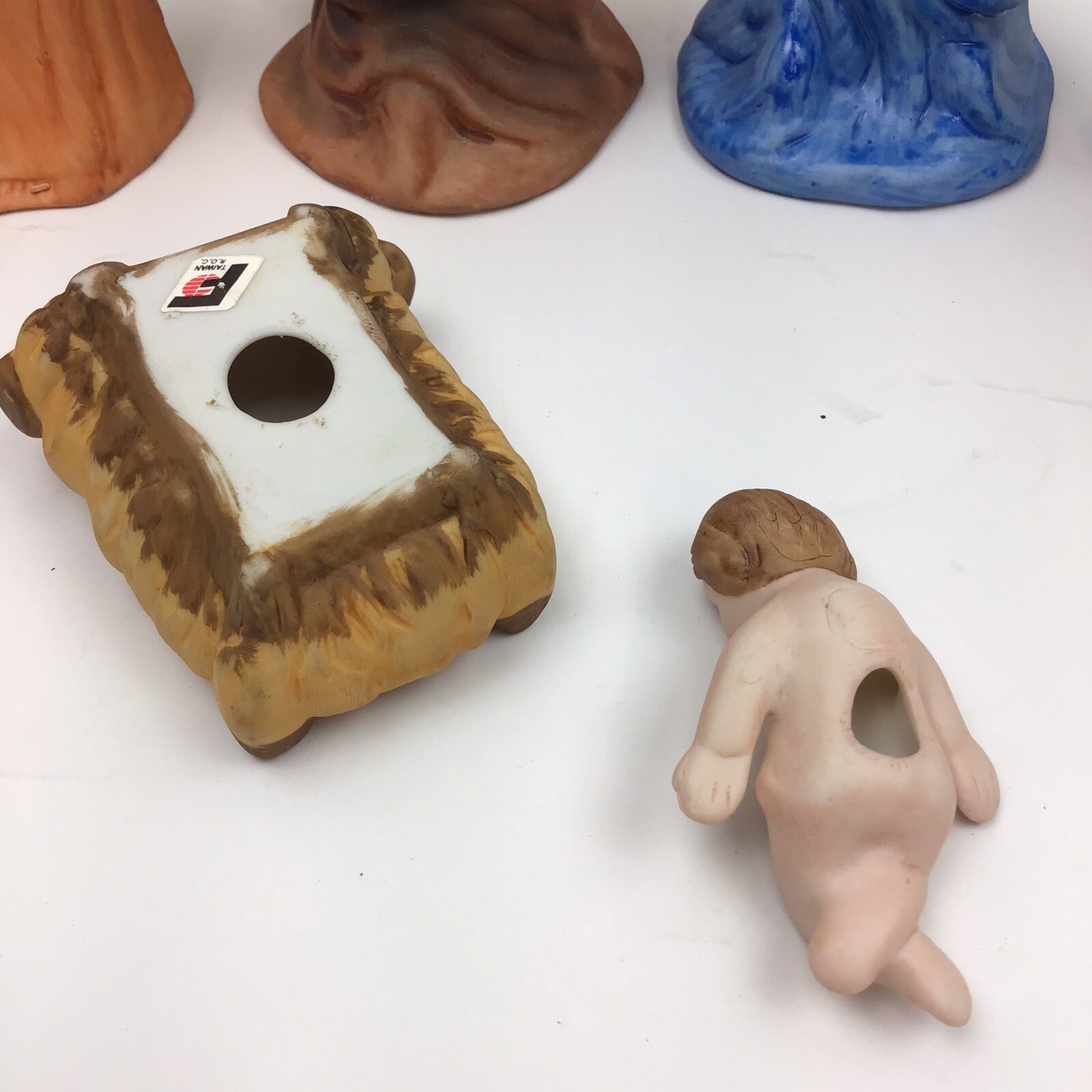 8 Piece Christmas Nativity Set 6.5” Ceramic