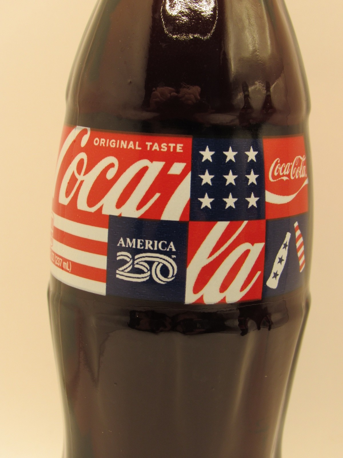 „AMERICA 250“ – Coca Cola Bottle