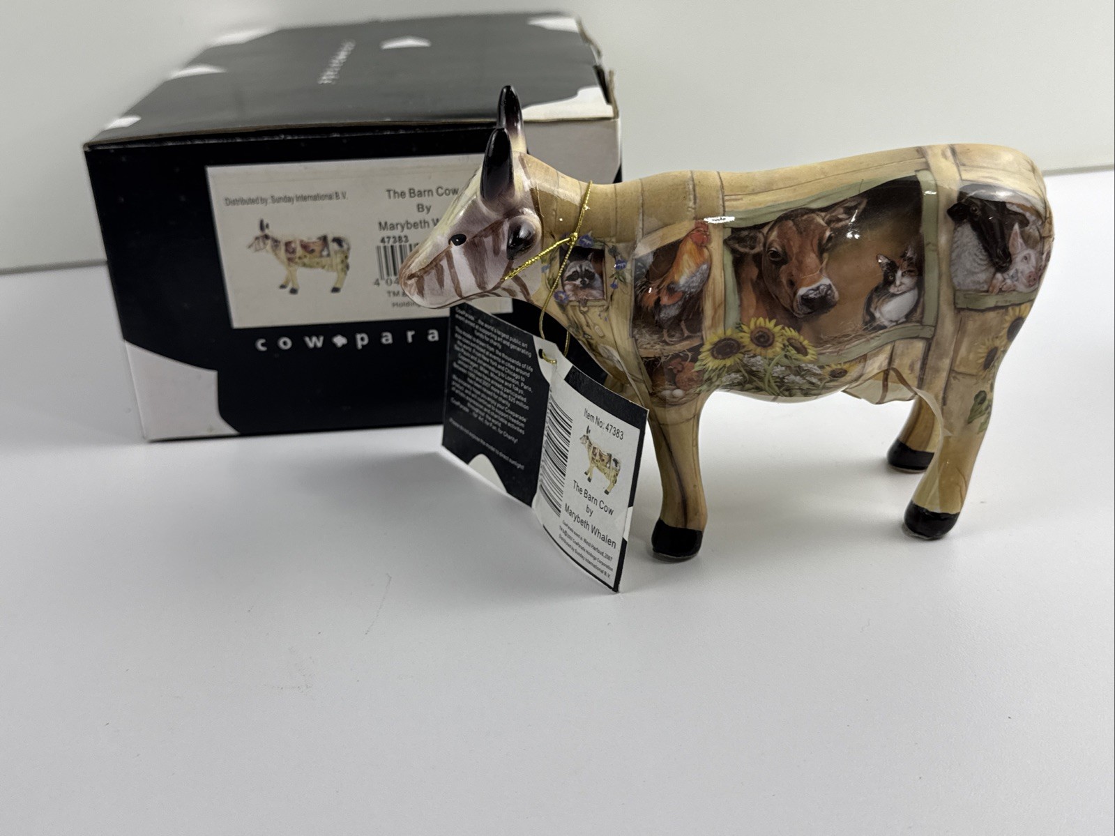 CowParade The Barn Cow 2007 Sunday International Variant 47383 Box + Tag EUROPE
