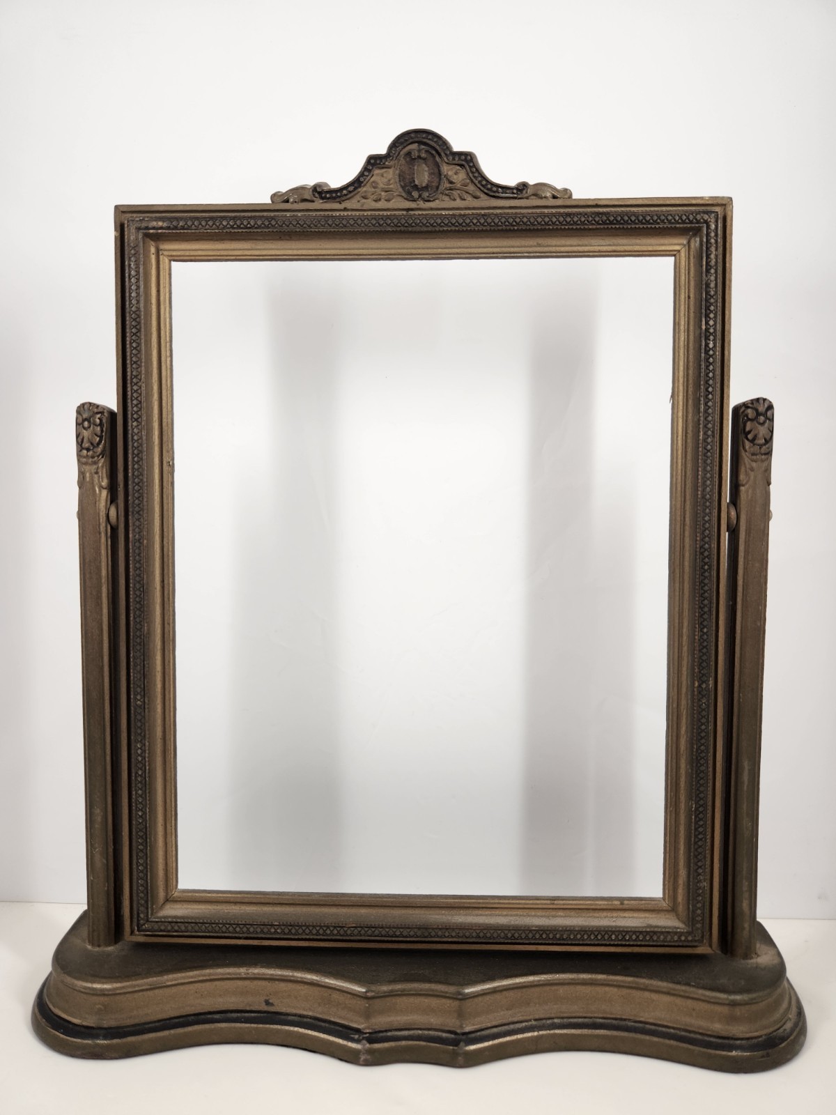 Antique Art Deco wood swing tilt 7.5×9.5″ picture frame nice details no glass