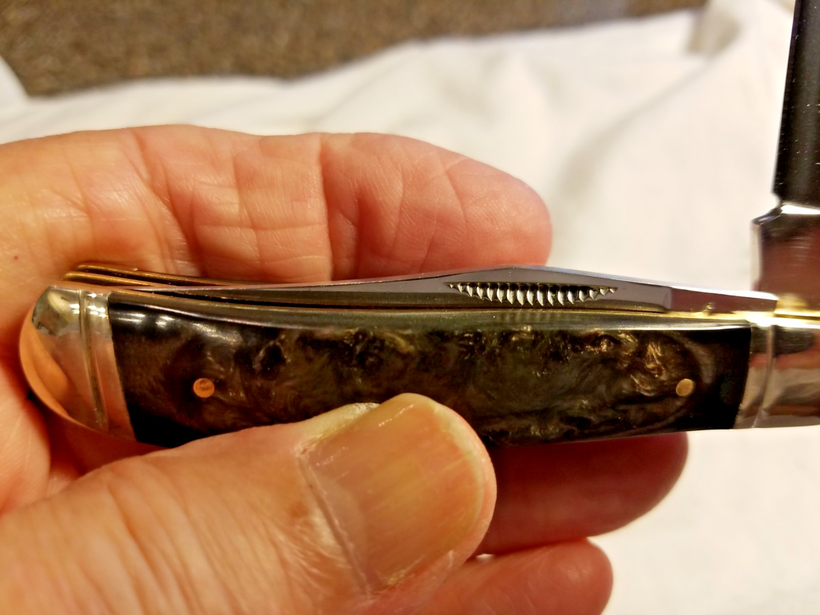 Rough Rider RR337, Mini Trapper Imitation Abalone, 3-1/2″, Thick Handle Version