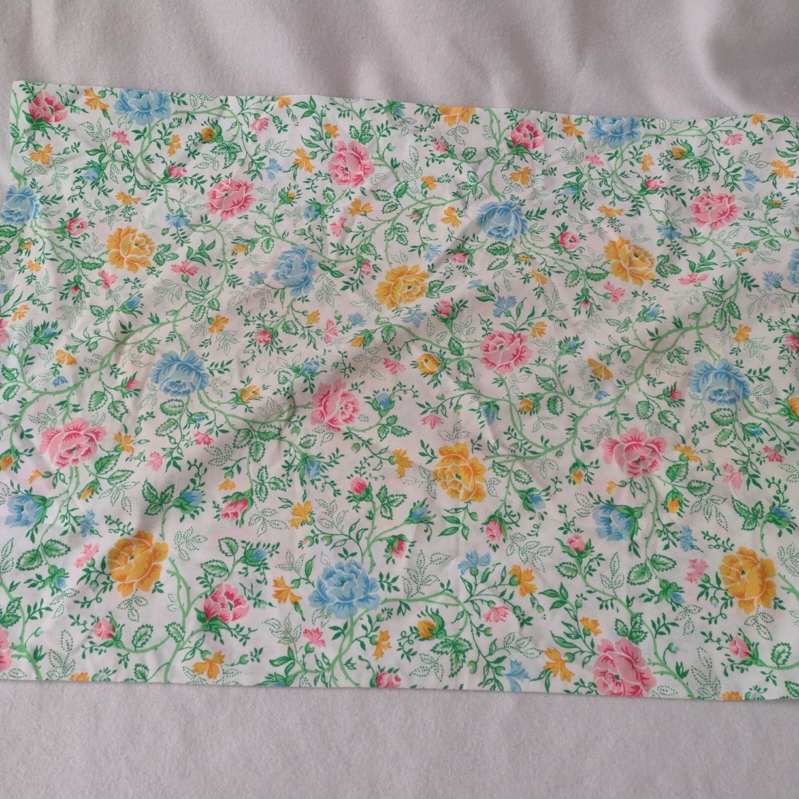 Vintage JCPenney Cottage Floral Print Twin Sheet Set Easy Care Cotton Blend