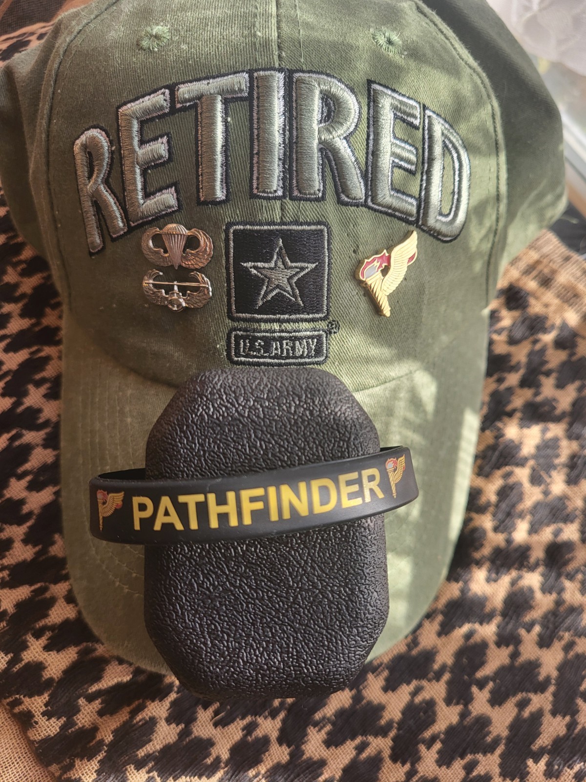US ARMY PATHFINDER BADGE WRISTBAND FIRST IN LAST OUT Semper Primus