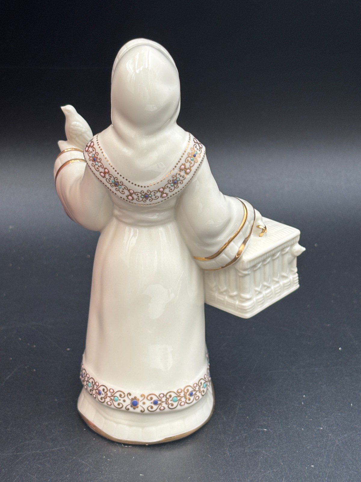 Lenox China Jewels „DOVE SELLER“ Nativity Figurine W/Original Box