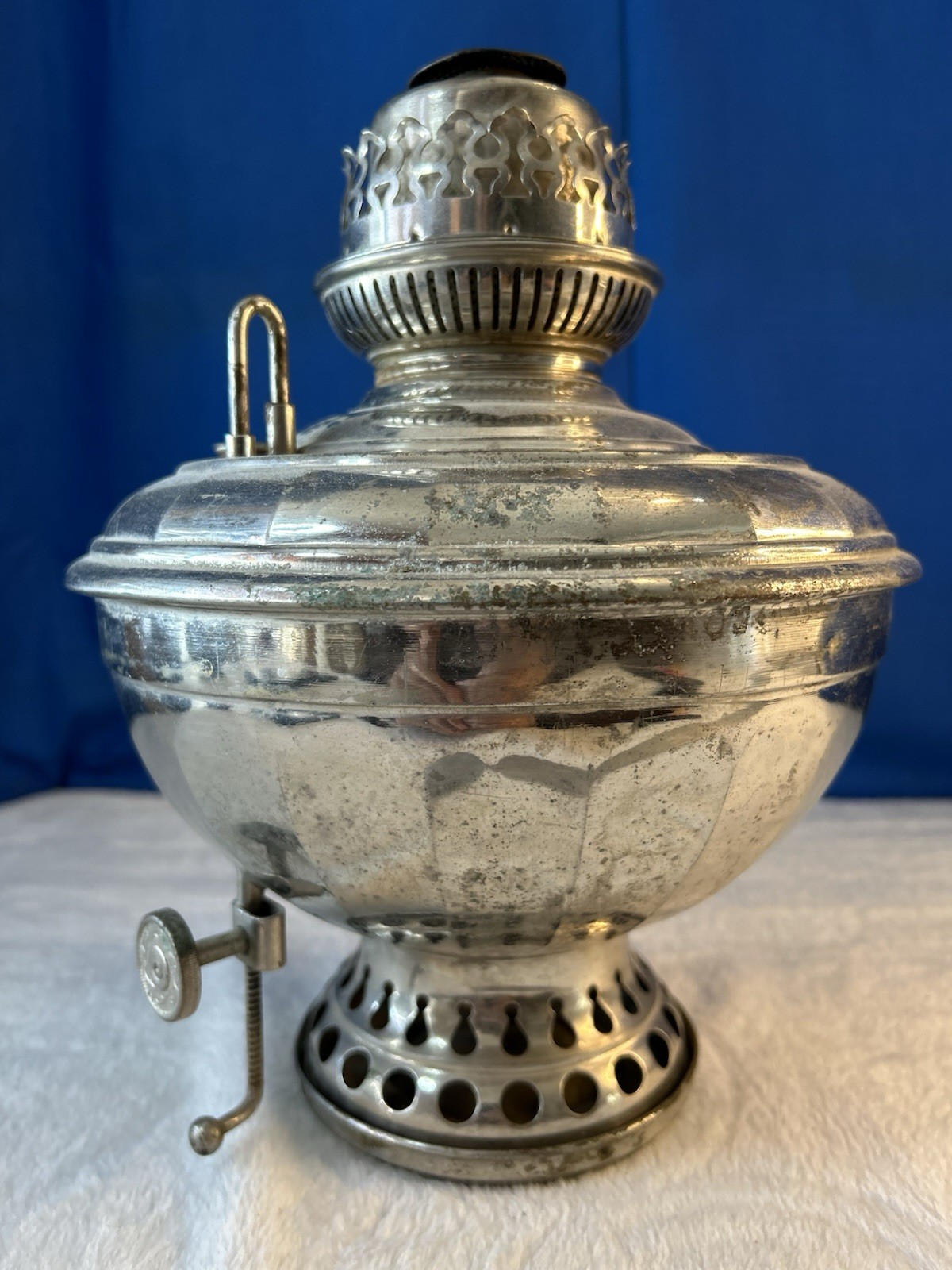 Radiant B&H Oil Lamp Antique. Kerosene Lamp
