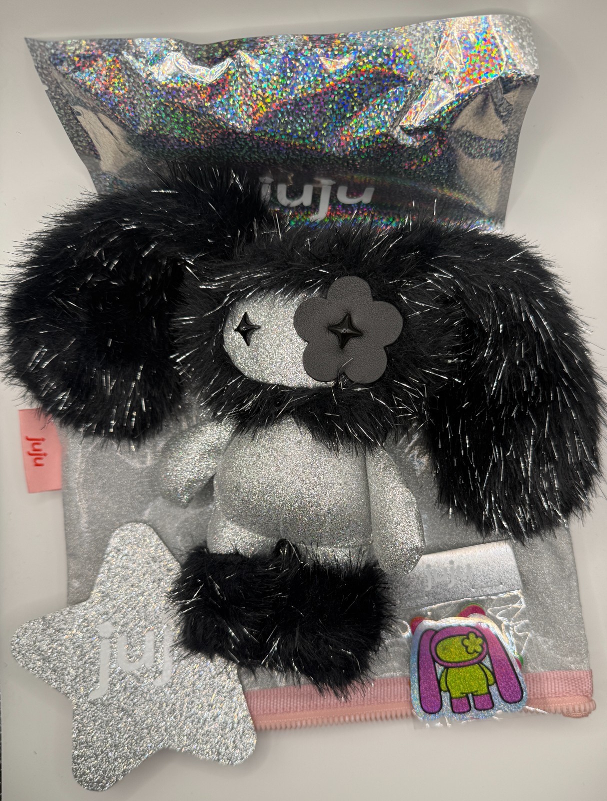HEY SILVER AND BLACK FANS! Rare CJ Hendry Sparkle Juju Cookie ONLY ONE LEFT