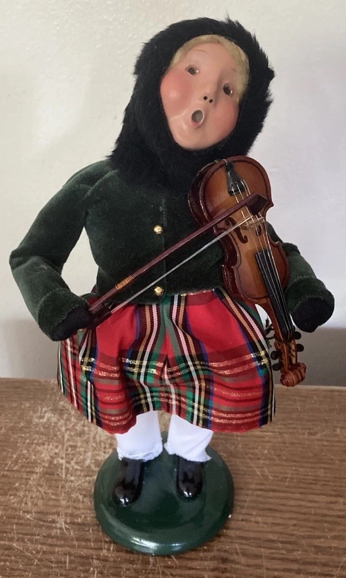 Byers Choice Girl With Musical Instrument *Free Shipping*