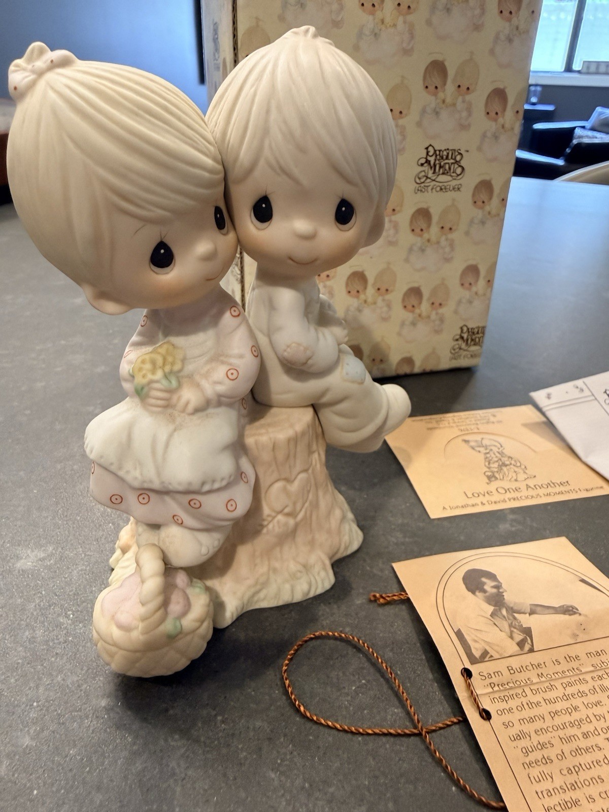 Precious Moments Love One Another E-1376 1978 Jonathan David w Box Tag