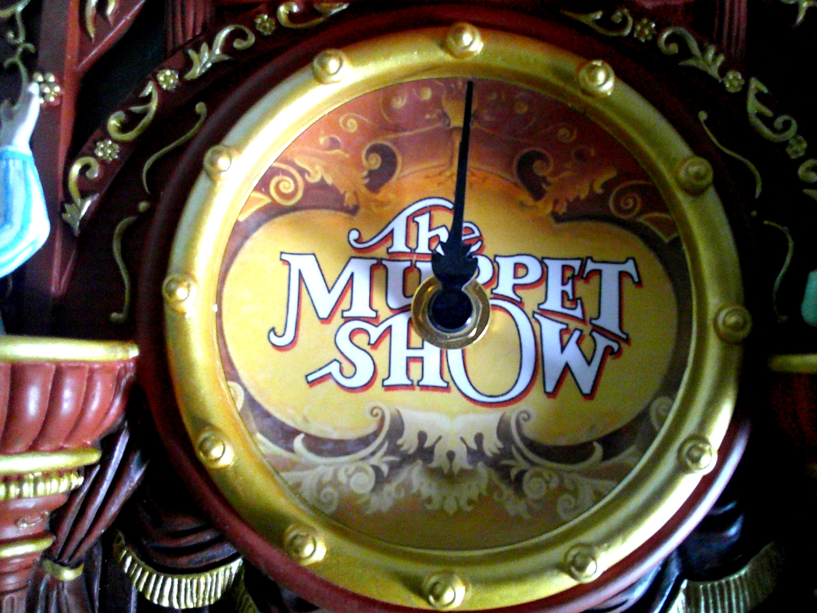Disney/Bradford Exchange -Muppet Show Cuckoo Clock -Limited Edition -A3070 – NEW