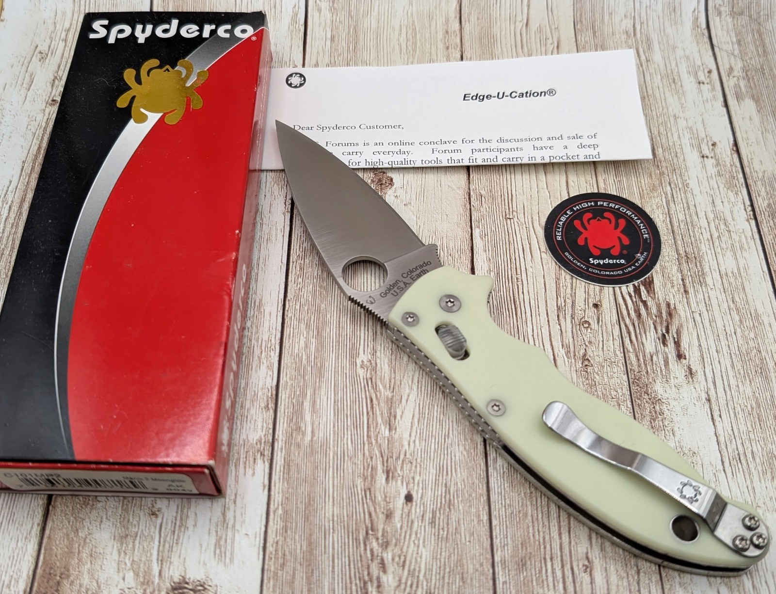 ⚪⚪Spyderco Manix 2 MOONGLOW 🌕 Sprint Run, Discontinued, Rare📬