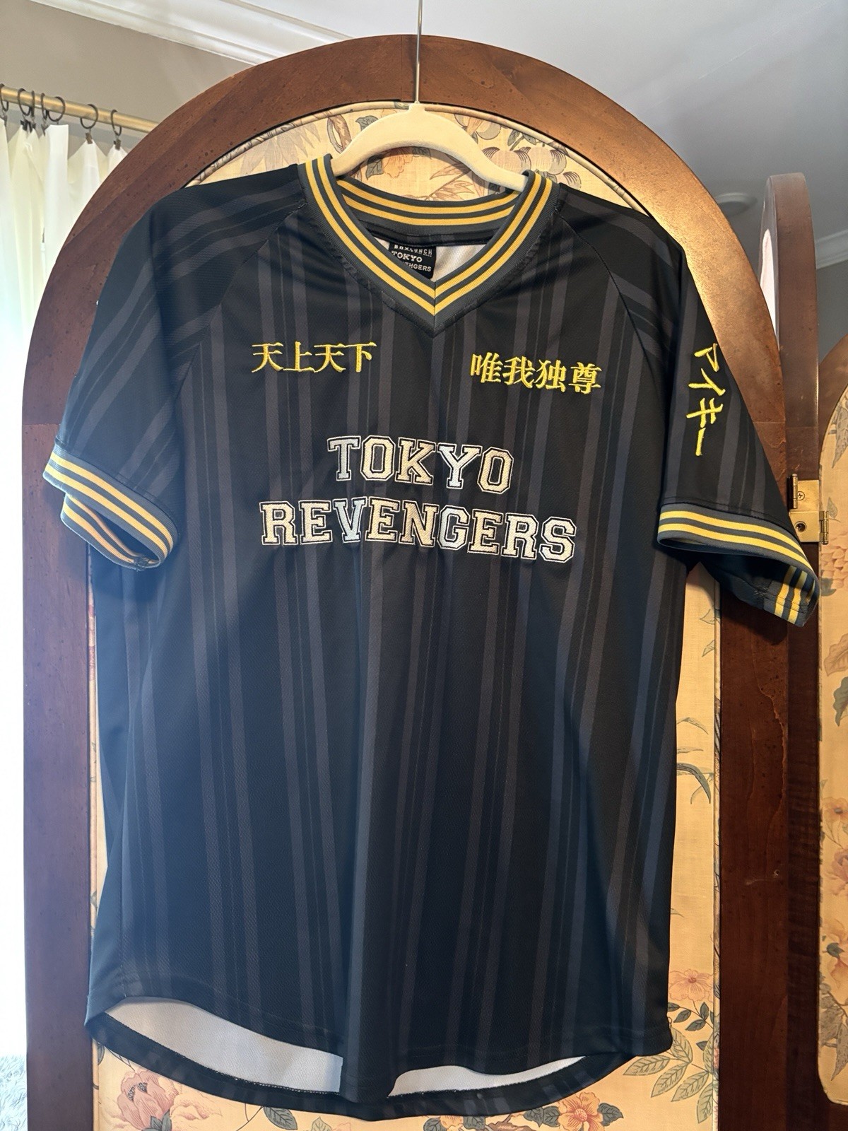 BoxLunch Tokyo Revengers Mikey Black & Yellow 100% Polyester Anime Jersey