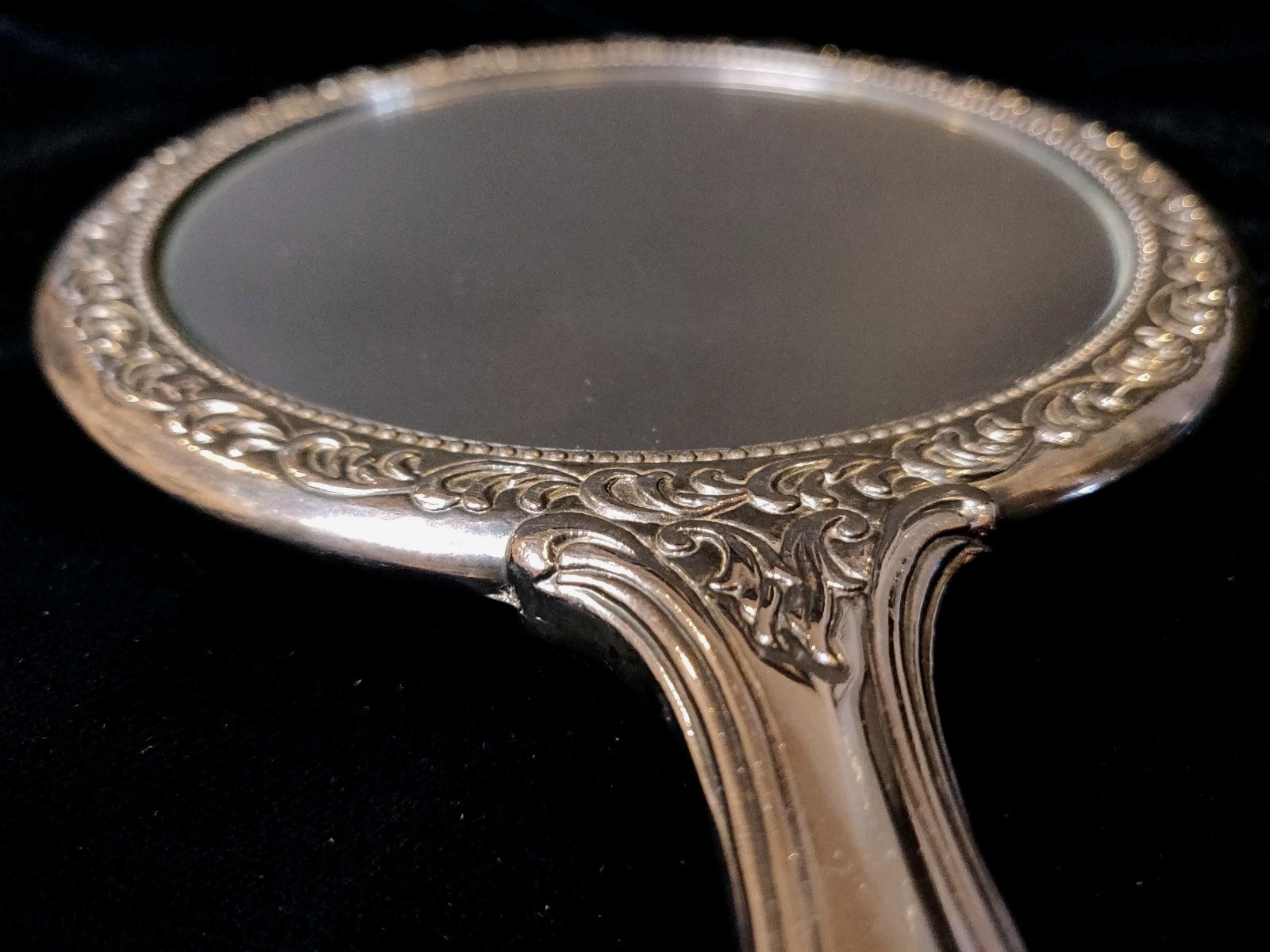 Vintage Silver Tone Repousse Silver Vanity Hand Mirror 9.5 In Long X 5.5″ Wide