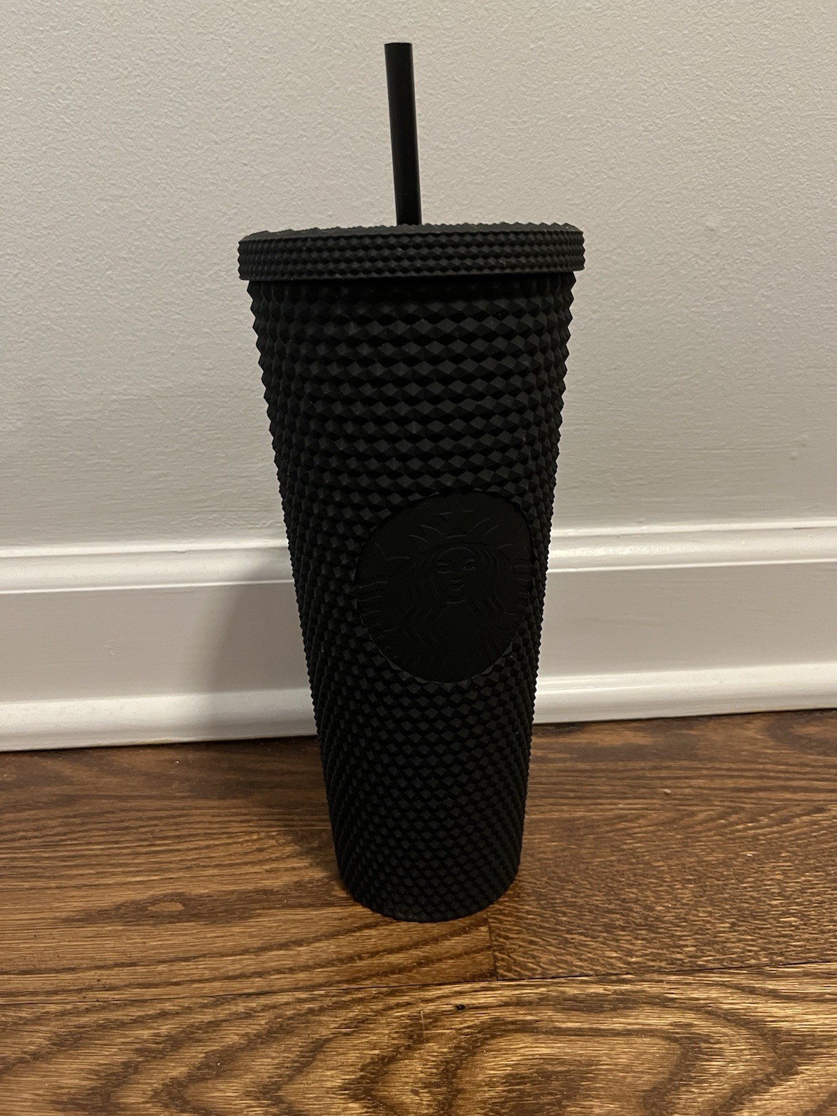 Starbucks Matte Black Studded Tumbler 24oz Venti Fall Limited Edition Cold Cup