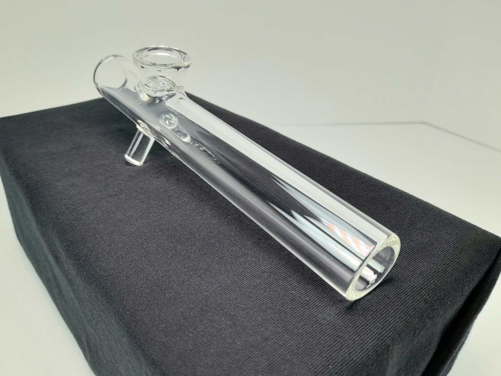 Glass Steamroller Smoking Pipe – Built In Screen – 7 Inch Length – USA Shipped