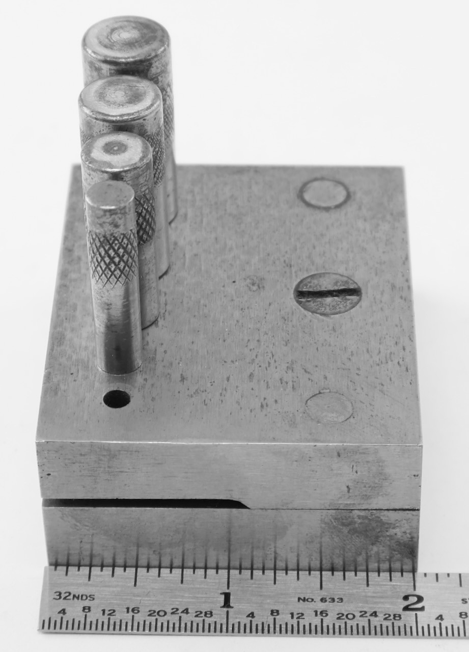 (4) Unbranded Machinist Hand Punches + Steel Holder : 7/32 – 9/32 – 11/32 – 7/16