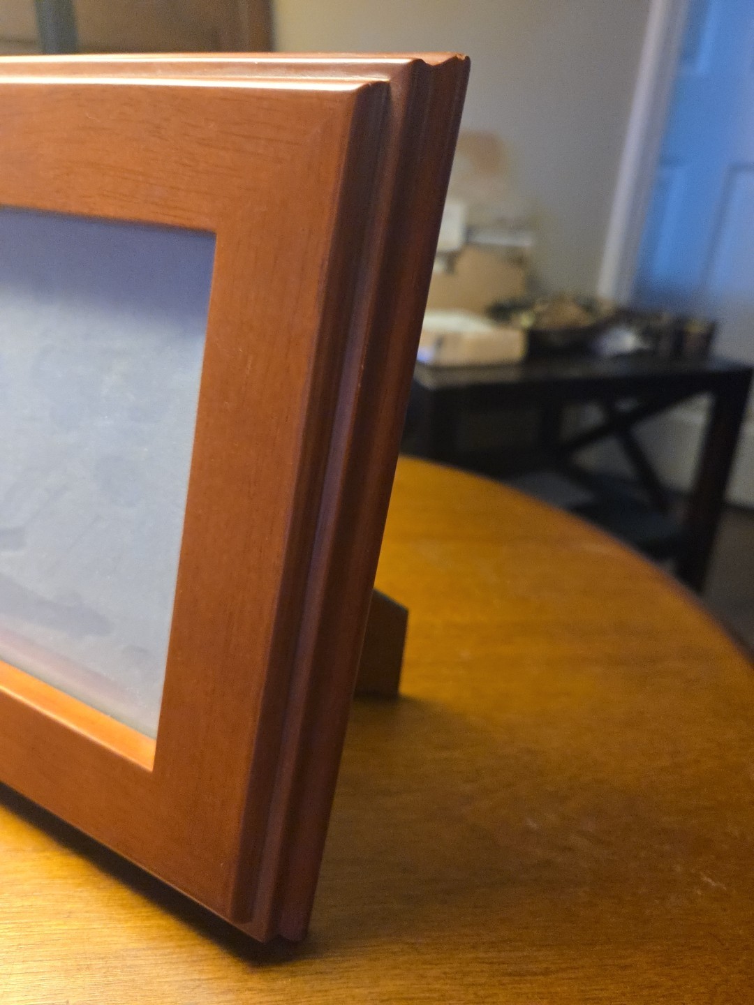 Solid Wood, Retangle Stand With Beveled Edges 5 X 7 Photo/Art Frame
