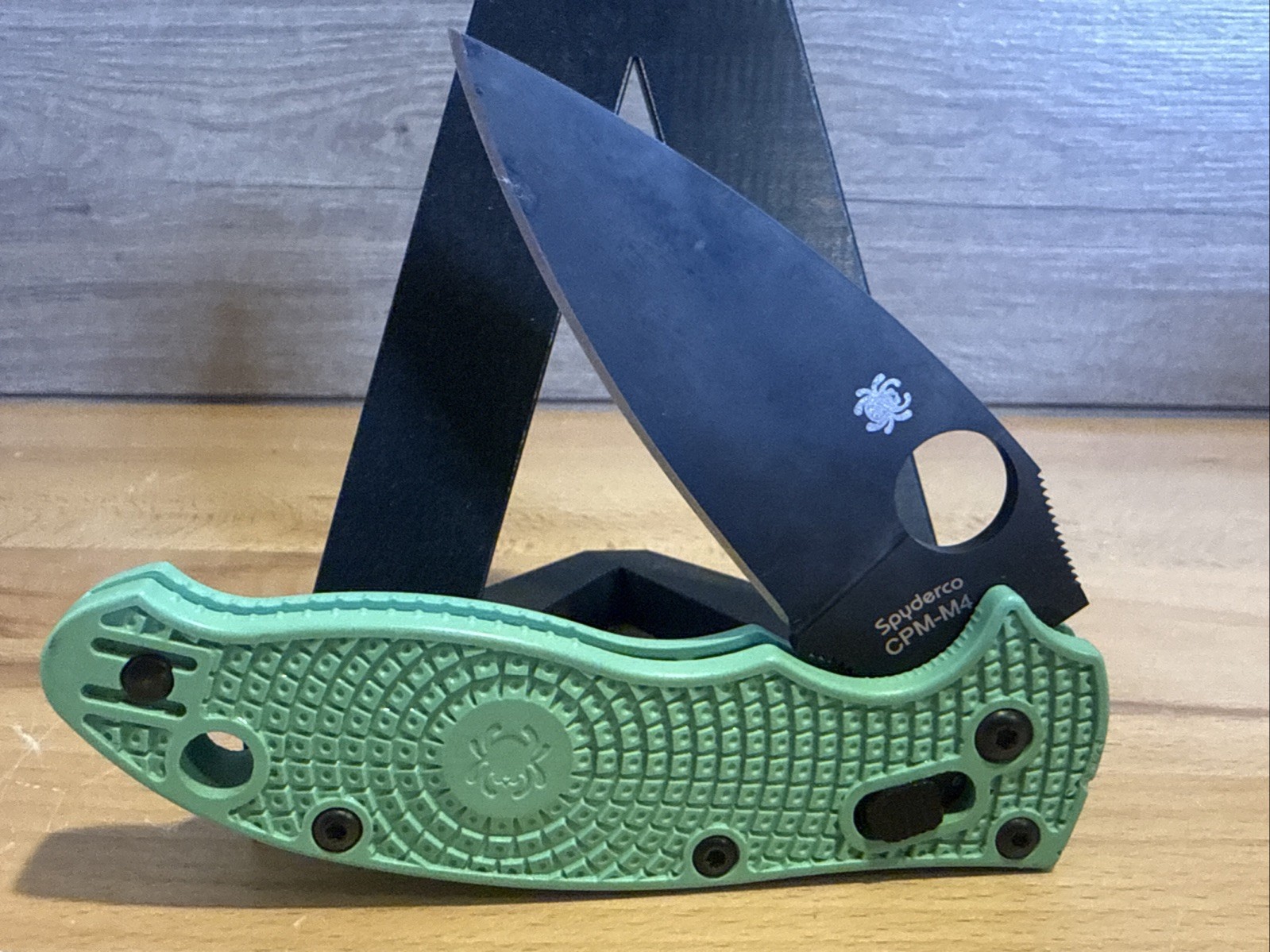 Spyderco Mint Green Frame Black Blade Lightweight Folding Knife CPM-M4 USA