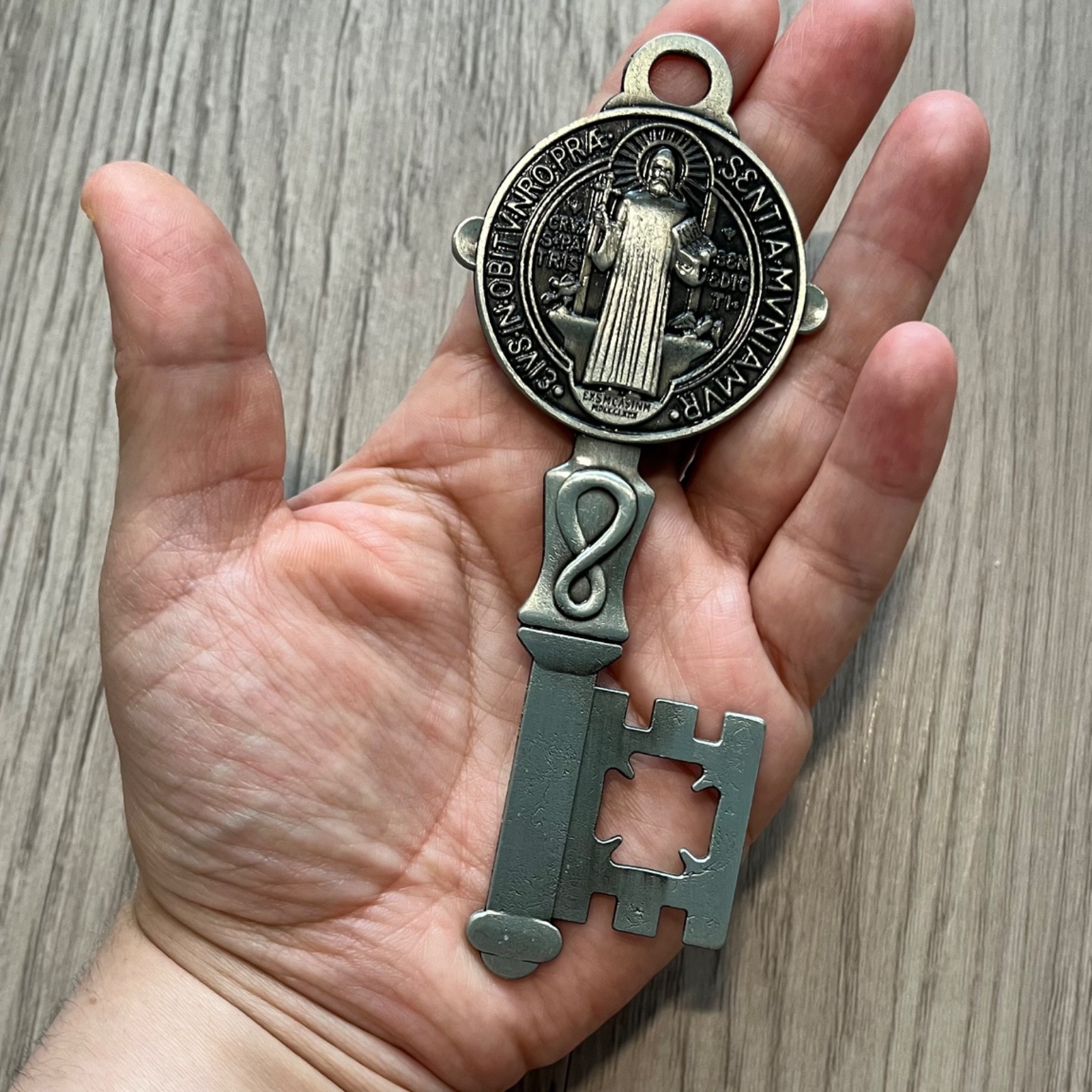 Large St BENEDICT Key To Heaven Medal 5” Silver Protection Llave de San Benito
