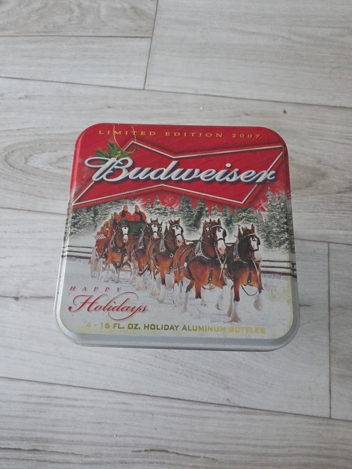 2007 Budweiser Happy Holidays Limited Edition Tall Tin with Bottles and Coasters