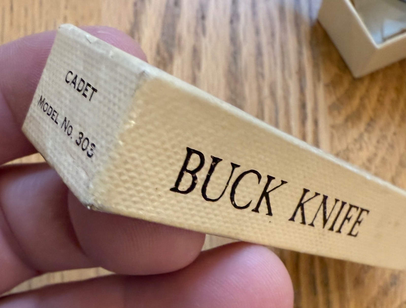 RARE VINTAGE BUCK 303 CADET NO PATTERN NUMBER KNIFE LIGHTLY USED IN RARE BOX D5