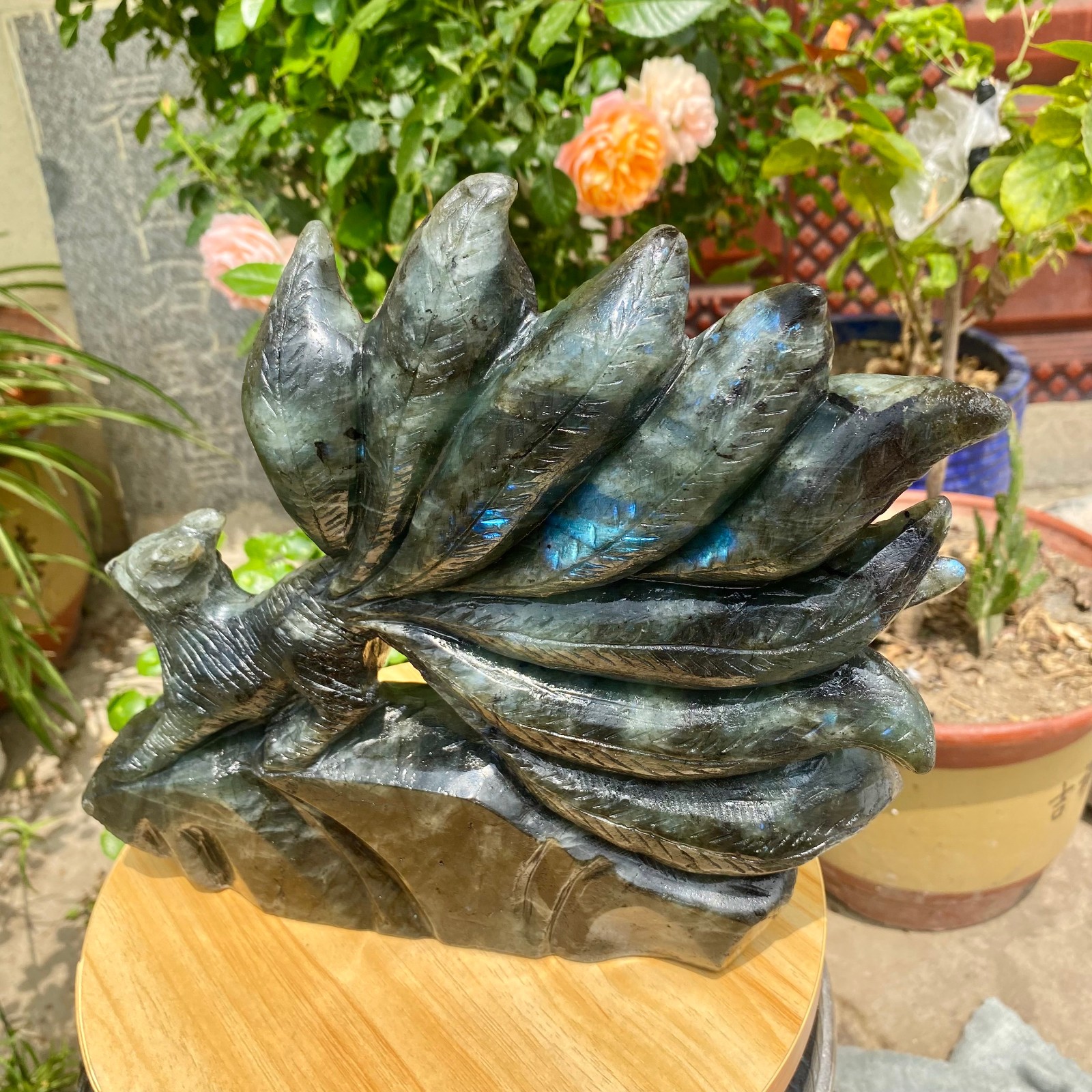 8.81LB Natural Labrador Nine Tailed Fox Carving