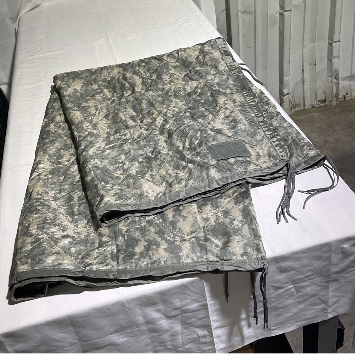 US Military Army ACU Poncho Liner Woobie Blanket – Used Good