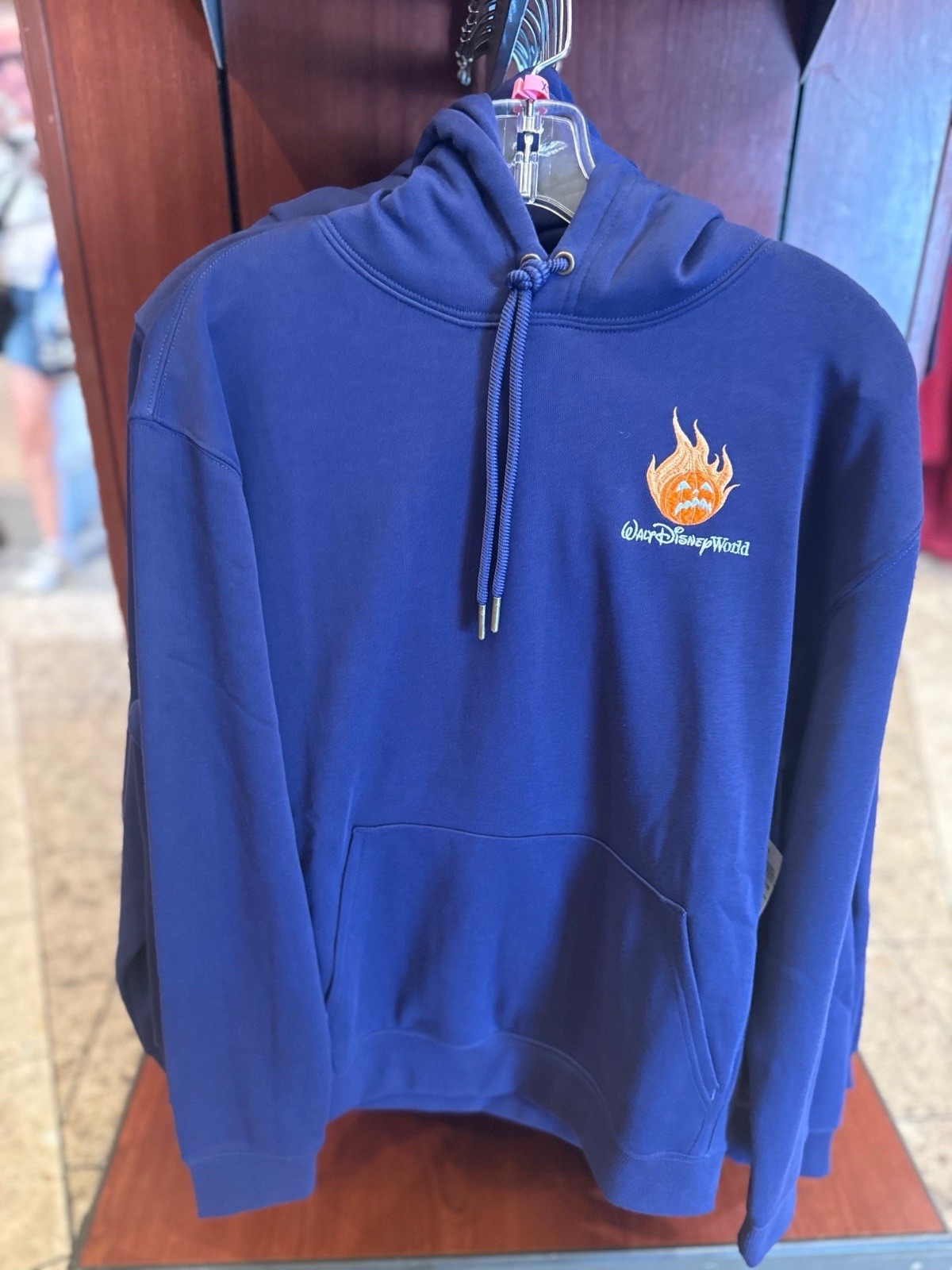 Disney Parks 2026 WDW Headless Horseman Hoodie Halloween Size Medium New