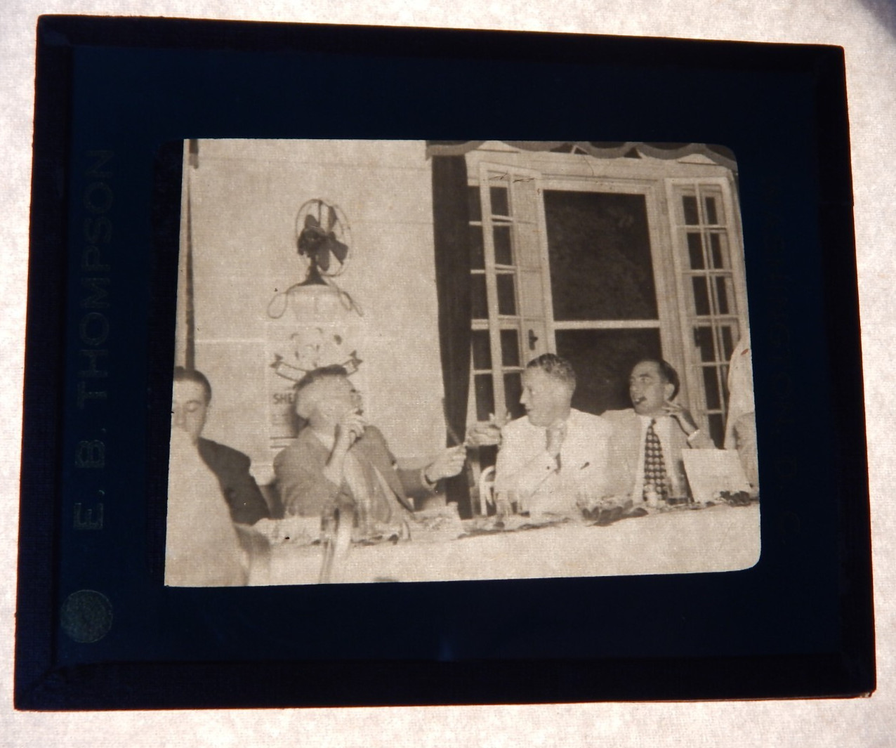 ANTIQUE PHOTOGRAH GLASS NEGATIVE DINNER MEN LAUGHTER 4″ x 3″