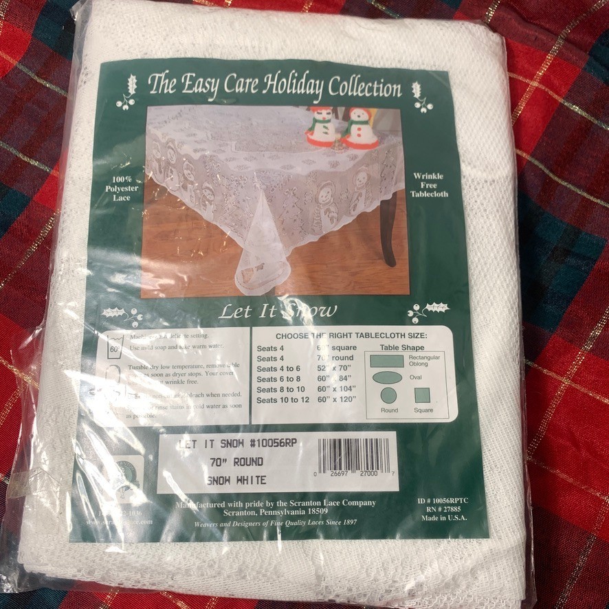 Scranton Lace Easy Care Holiday Tablecloth White 70″ Round Wrinkle Free