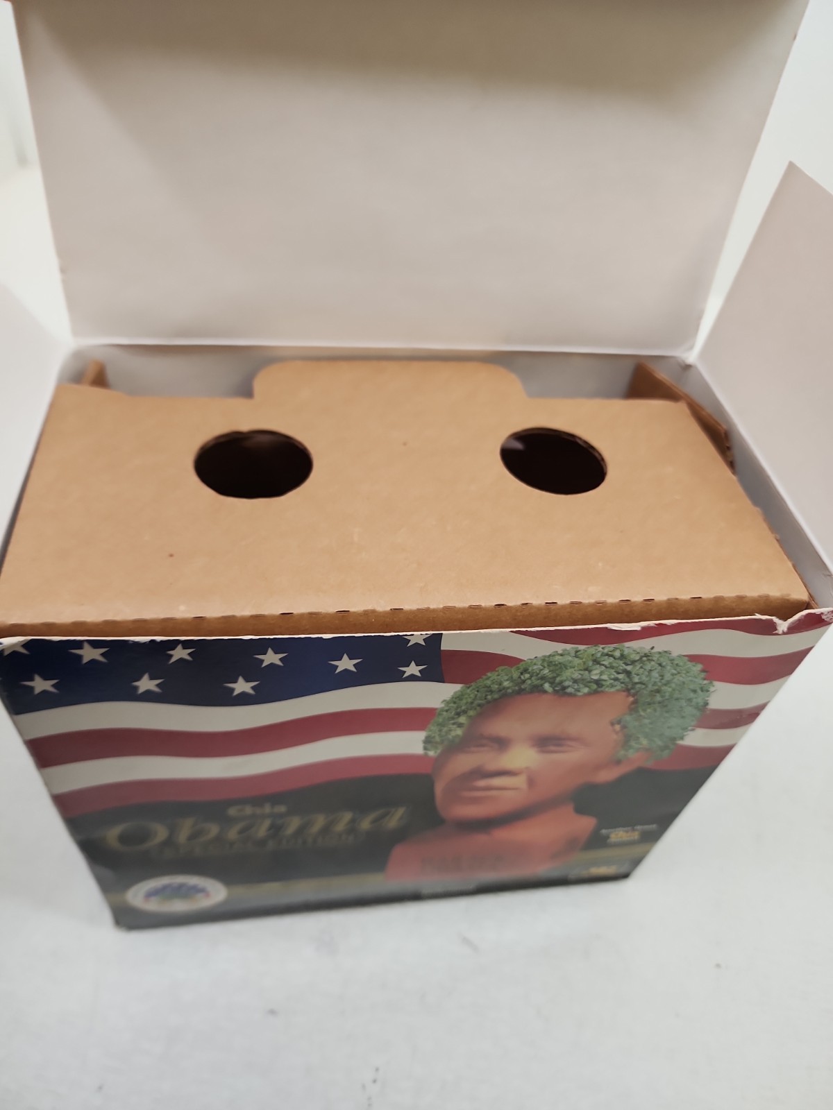Barack Obama Chia Pet Special Edition „Determined“ President – Open Box