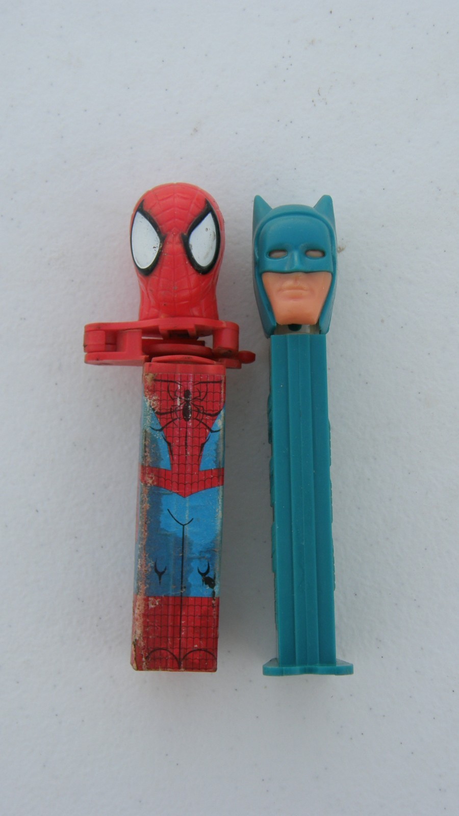 DC Comics 1985 Batman Pez Dispenser & Spiderman Damaged Unknown Candy Dispenser