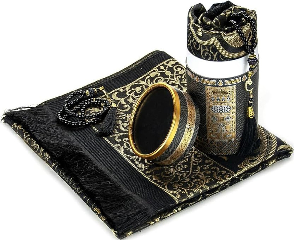 Muslim Prayer Rug and Prayer Beads with Elegant Design Cylinder Gift Box