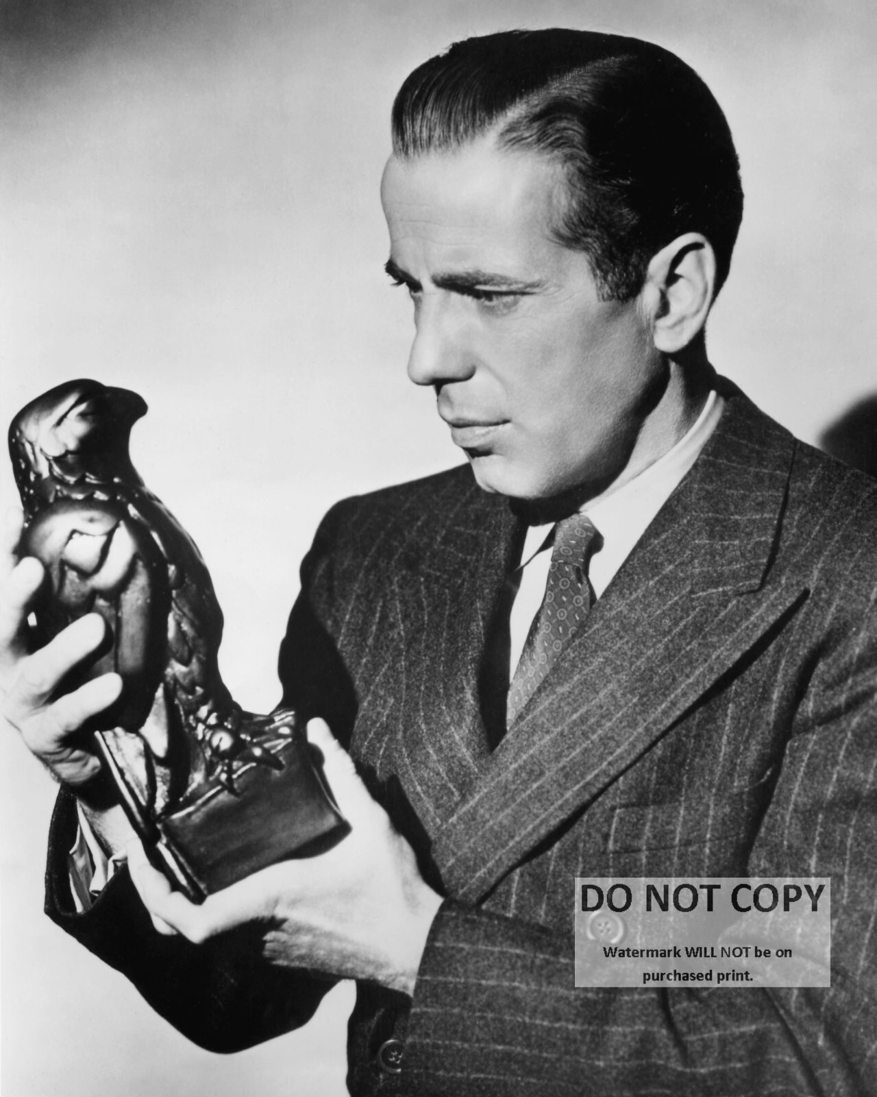 HUMPHREY BOGART IN „THE MALTESE FALCON“ – 8X10 PHOTO (EE-331)