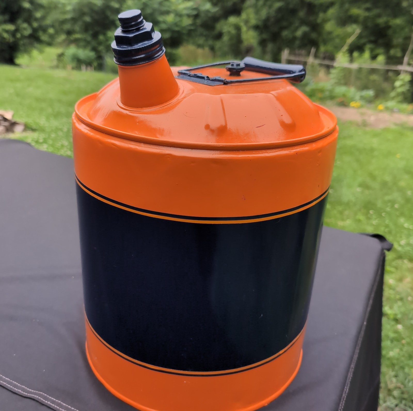 Gulf Gas Can 5 Gallons *Wood Handle*