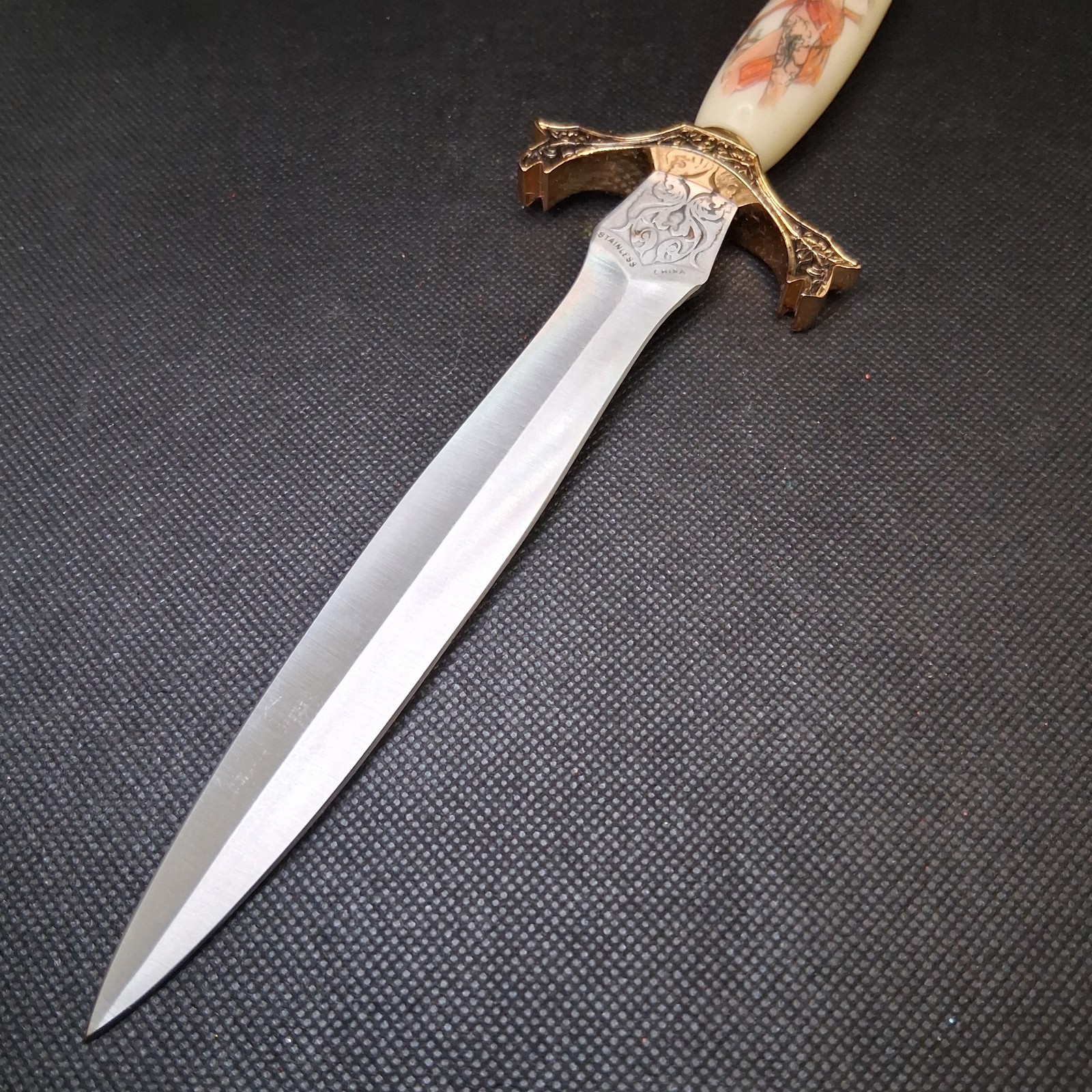 Decorative Repro Dagger w/ Sheath, Stainless Steel Blade, Scenic Handle
