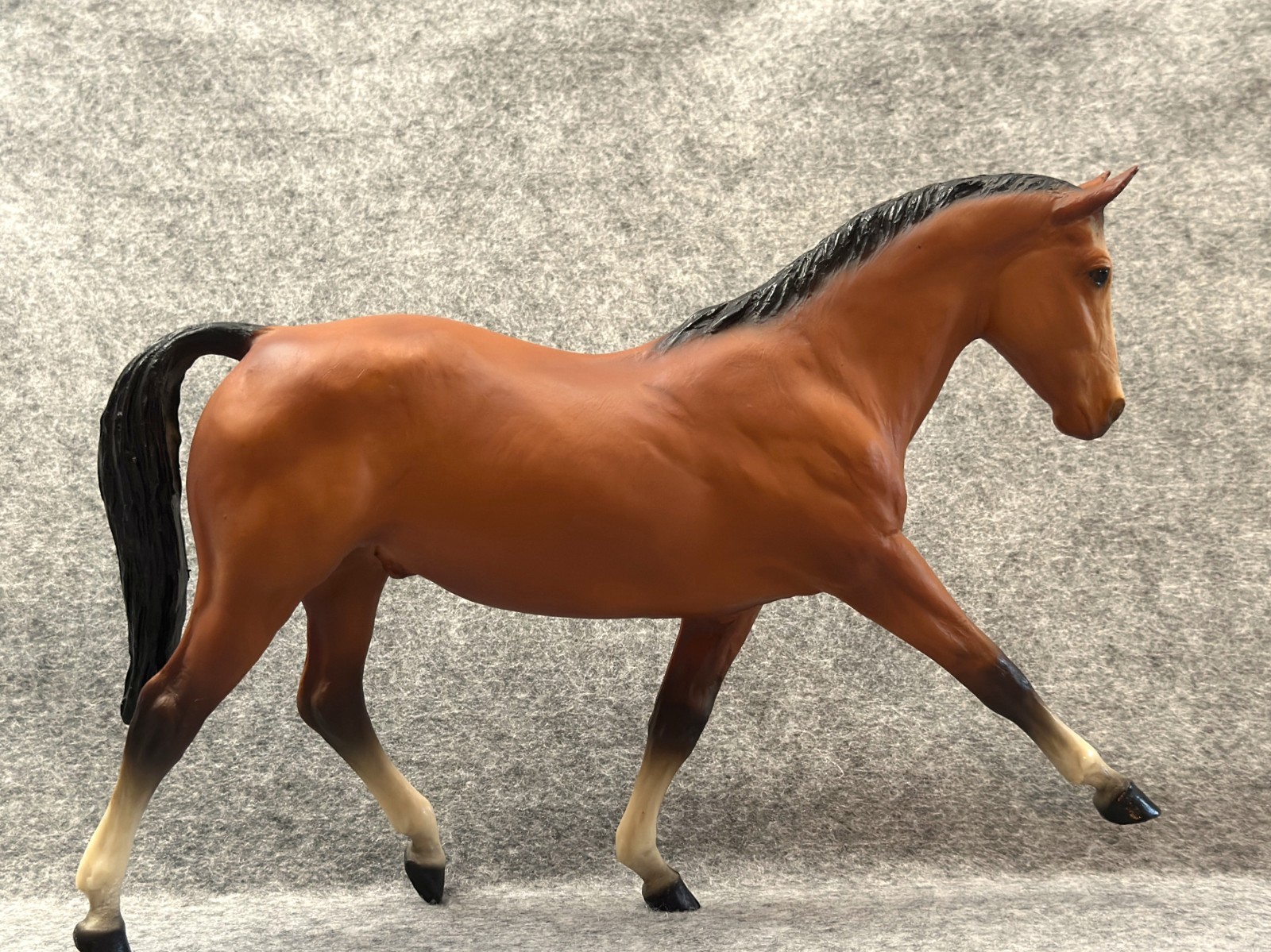 Breyer SR1987 Your Horse Source (375 made) Hanoverian Bay MINT