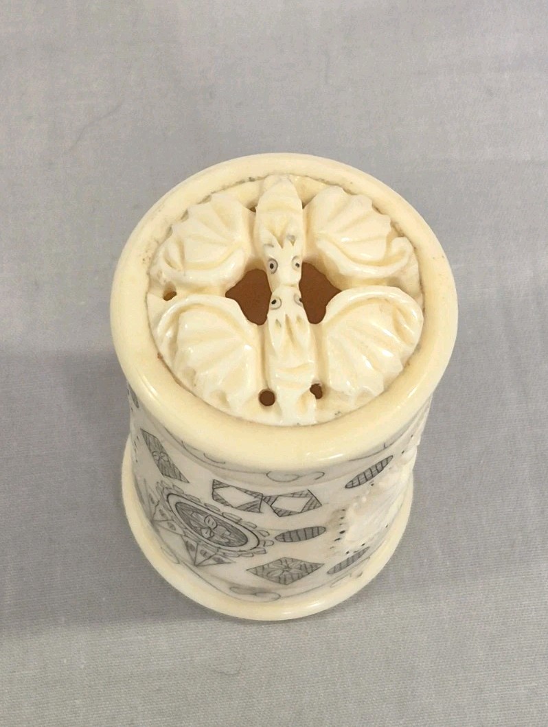 Antique Chinese Scrimshaw Decorated Lidded Canister/Jar