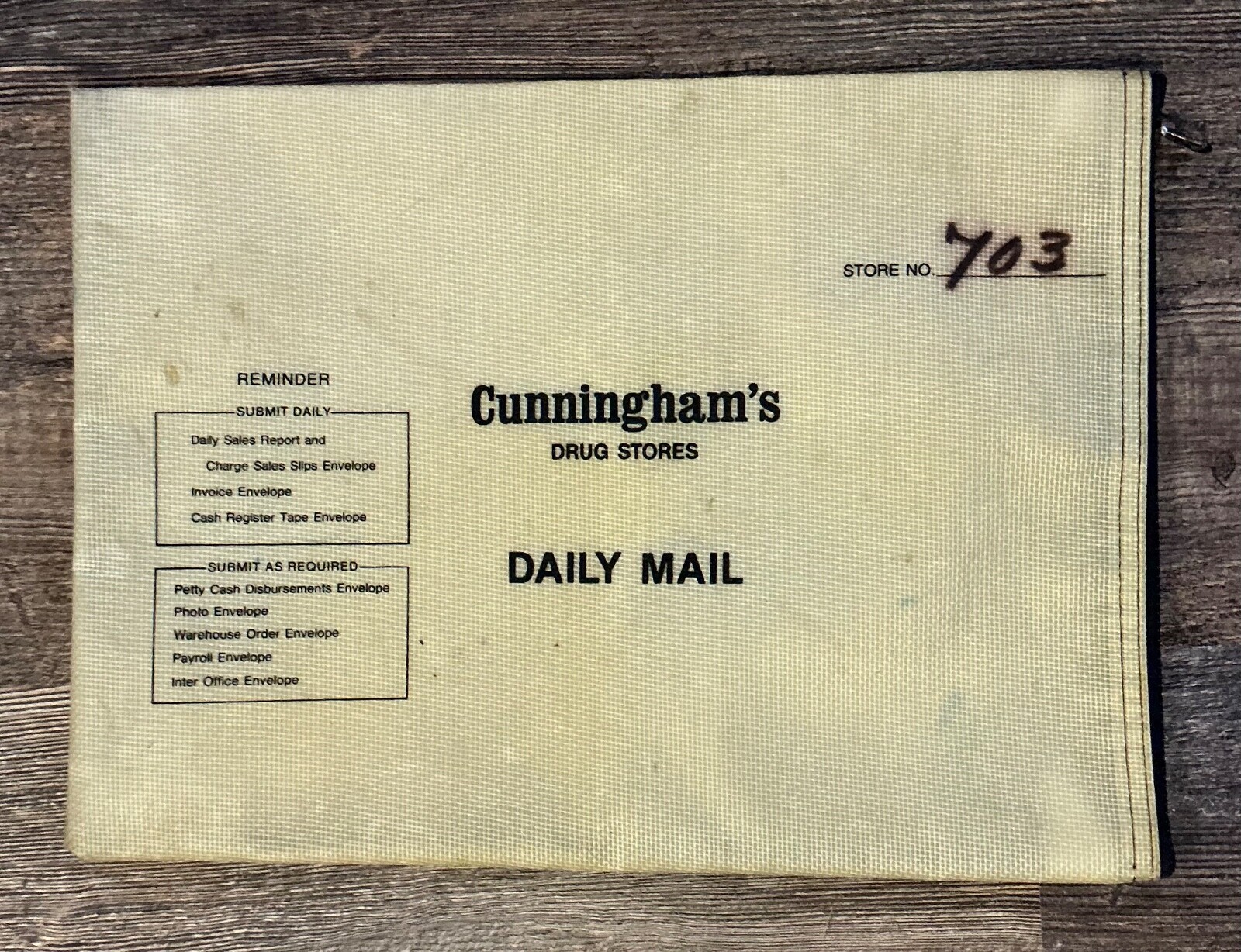 Vtg. CUNNINGHAM DRUG STORES Inter Office Store Daily Mail Warehouse Zippered Bag