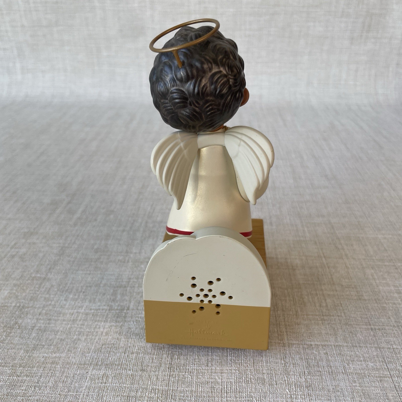 Hallmark Christmas Pageant Children’s Angel Choir Wireless Gabriel 2012 Works