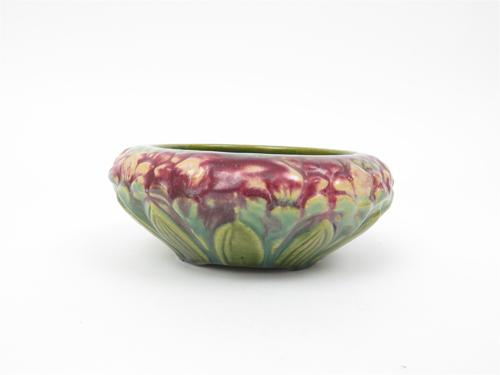 Brush-McCoy Pottery Co. Amaryllis Majolica-Ware 5″ diameter Vintage 1920’s