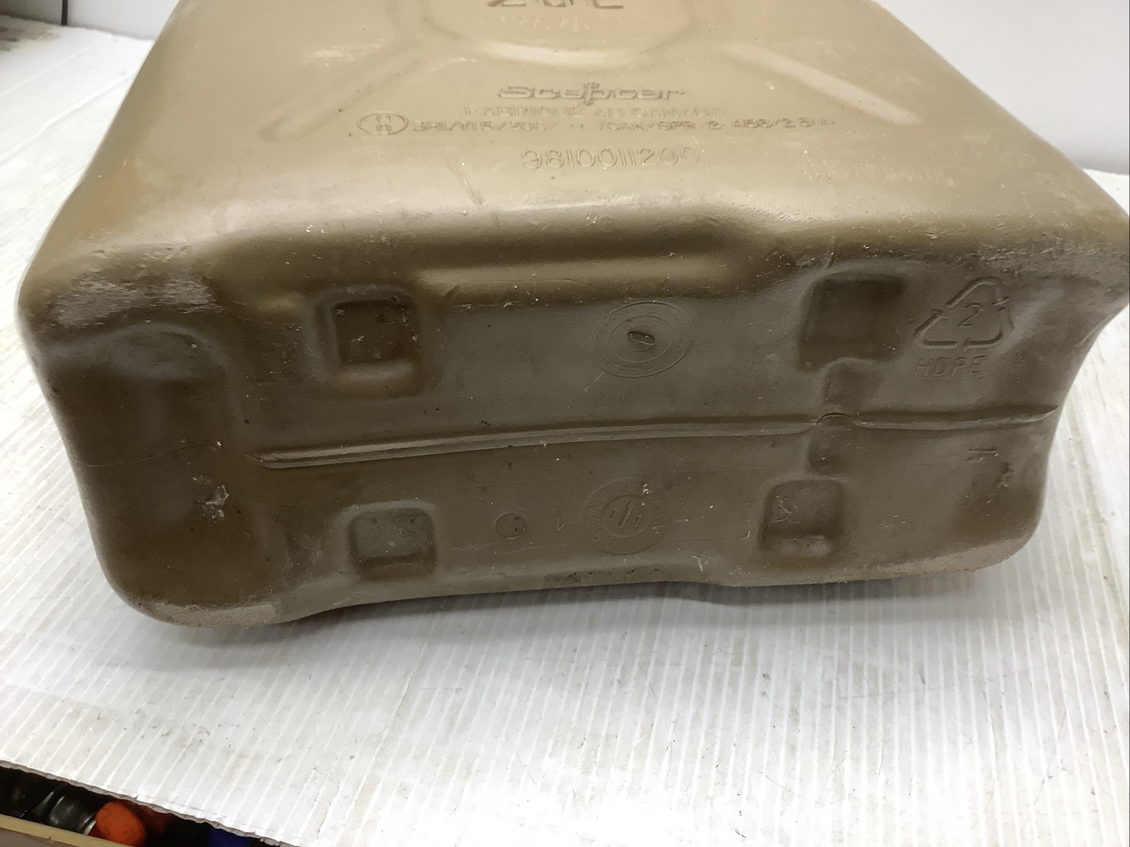 Scepter Genuine 5 Gallon / 20 L Olive Drab Military Fuel Can