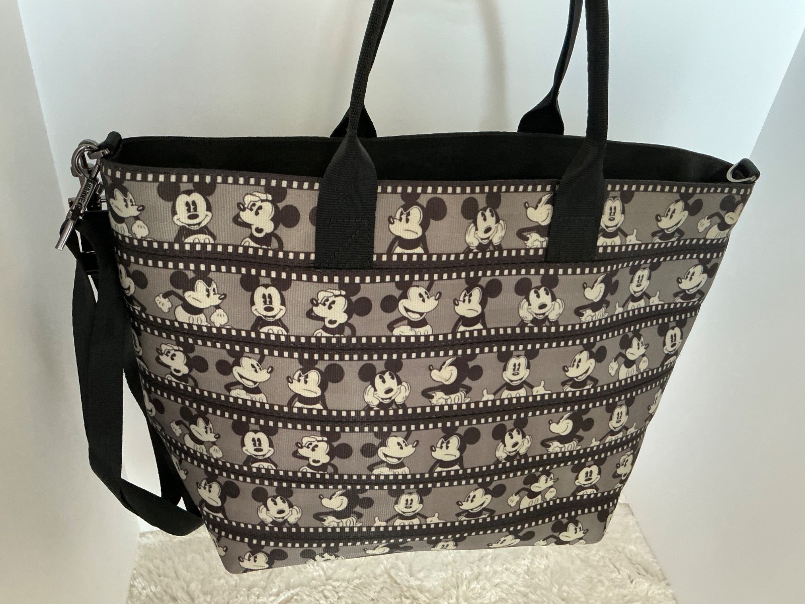 DISNEY HARVEYS MICKEY MOUSE SILVER SCREEN FILMSTRIP SEAT BELT HANDBAG- Pre-owned
