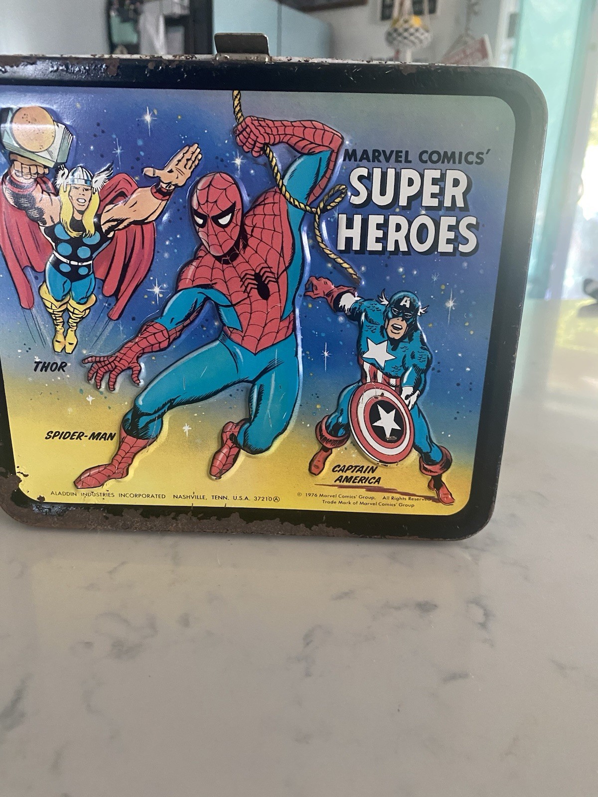 1976 Marvel Comics‘ Super Heroes metal lunchbox, no thermos